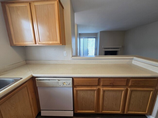 Building Photo - 2987 Juniper Hills Blvd