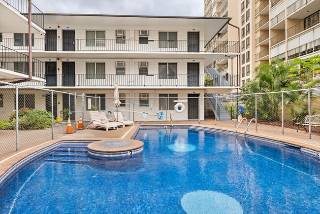 Building Photo - 235 Liliuokalani Avenue, Apt. 229