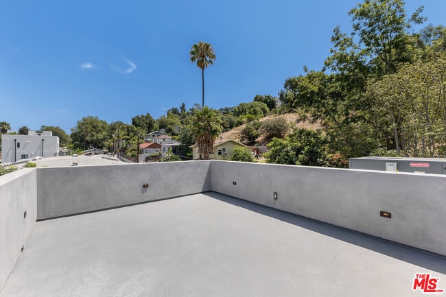 Building Photo - 1819 Ashmore Pl