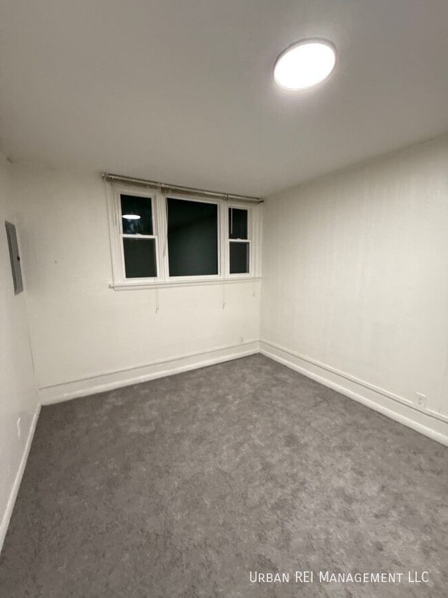 Building Photo - 18548 Lyn Ct