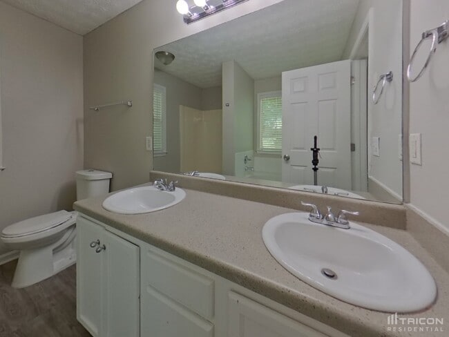 Building Photo - 79 Paradise Trail