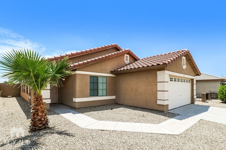 Building Photo - 25797 W Winslow Ave