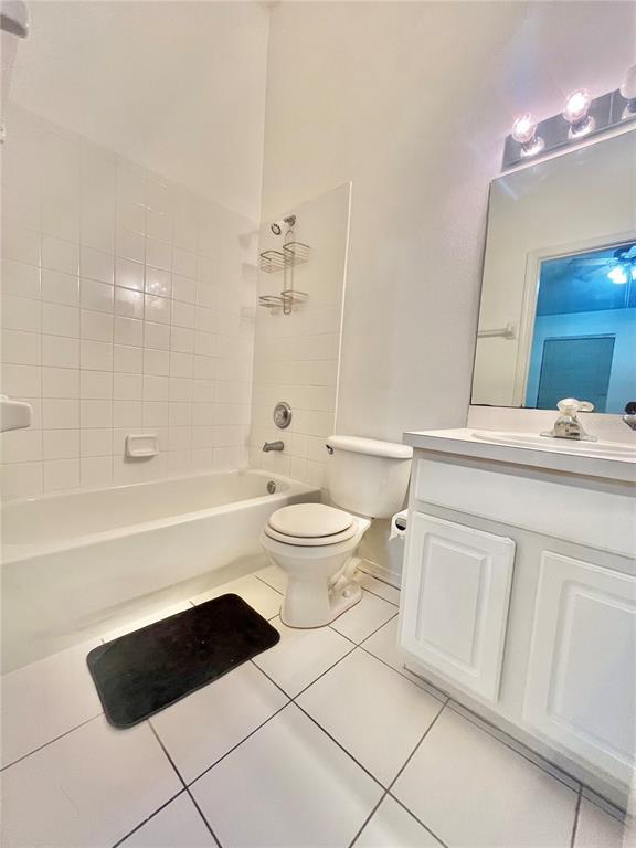 Building Photo - 1211 Kennewick Ct