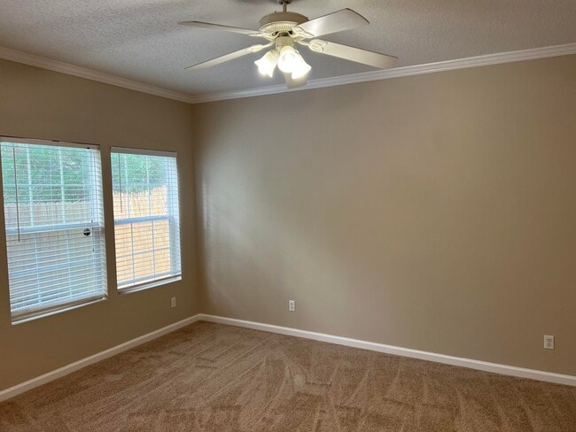 Building Photo - 732 E Mack Bayou Dr