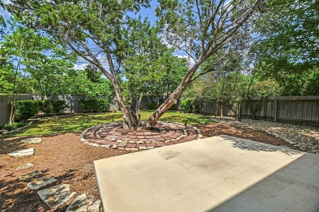 Building Photo - 16810 Bailey Jean Dr