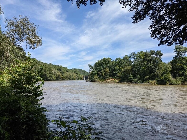 Primary Photo - Vinings RiverVue