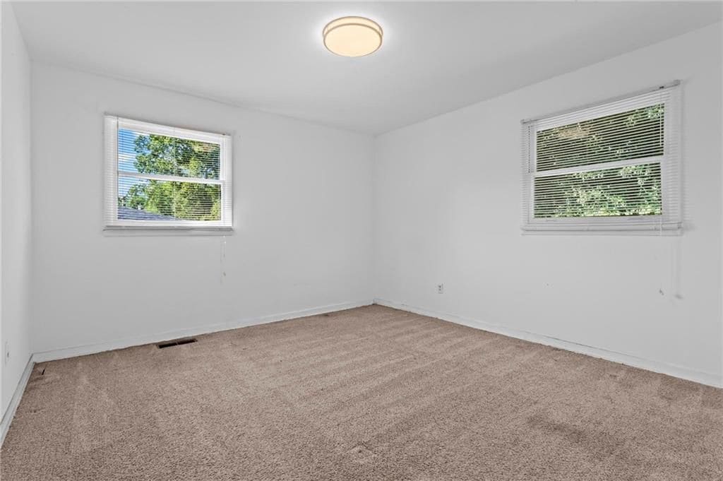 Building Photo - 2560 Walton Way SW