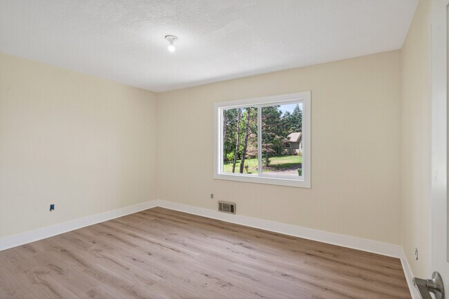 Building Photo - 6474 Totem Trail