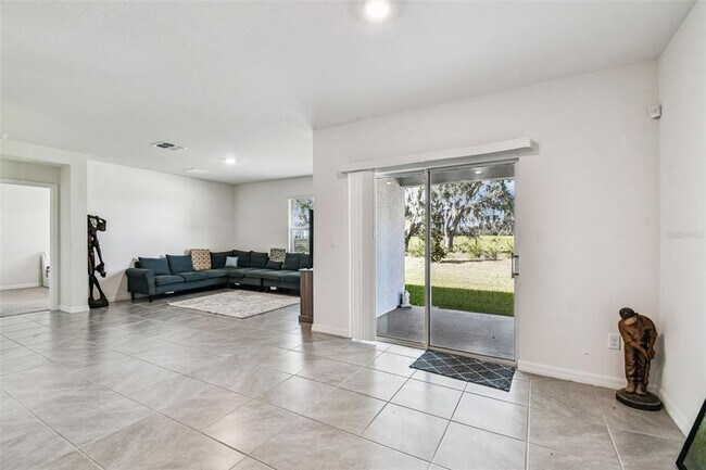 Building Photo - 33635 Field Maple Lp