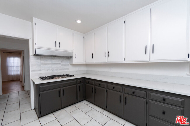 Building Photo - 3986 Hepburn Ave