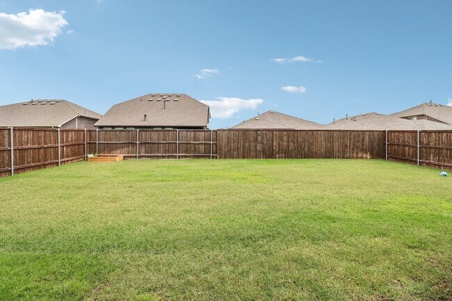 Building Photo - 1329 Stoneleigh Pl