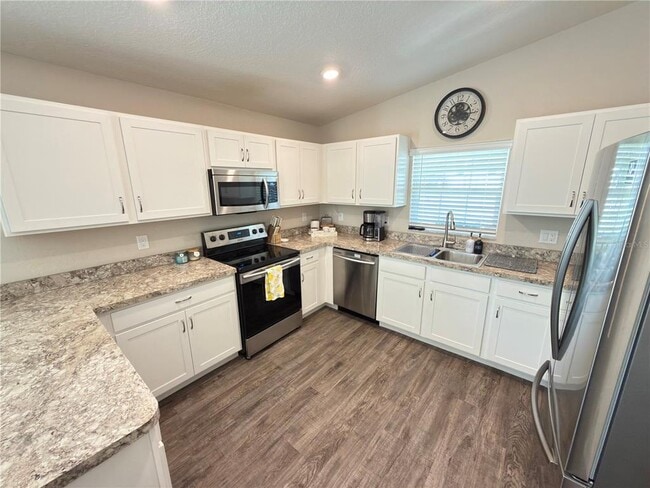 Building Photo - 1088 Zion Dr