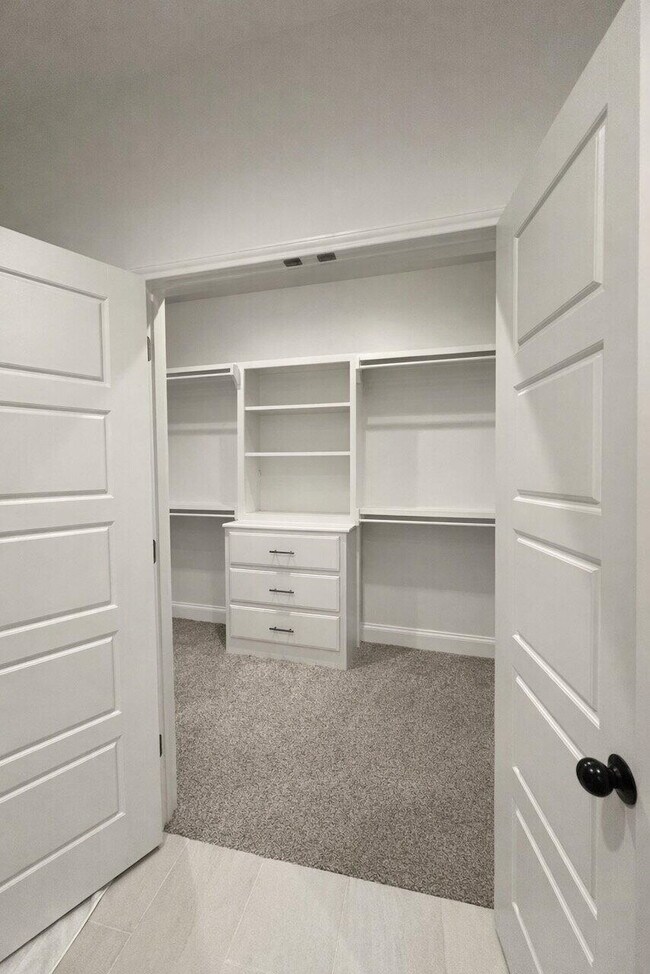 Building Photo - 7001 17th St