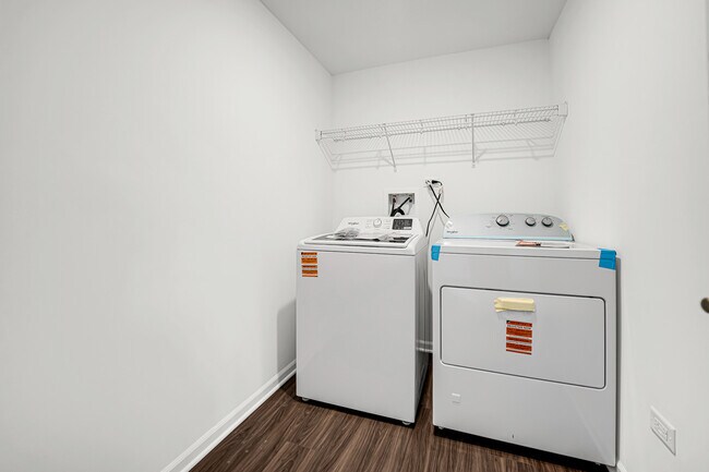 Building Photo - 25720 W Yorkshire Dr