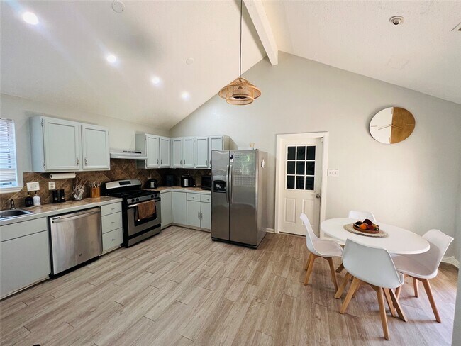 Building Photo - 4310 Hawk Meadow Dr