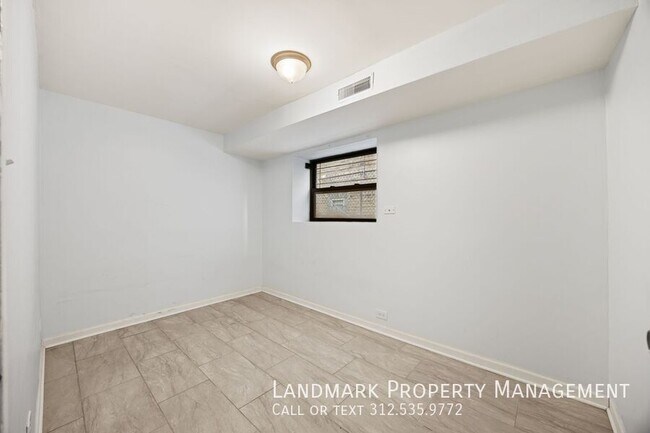 Building Photo - 4614 N Central Park Ave