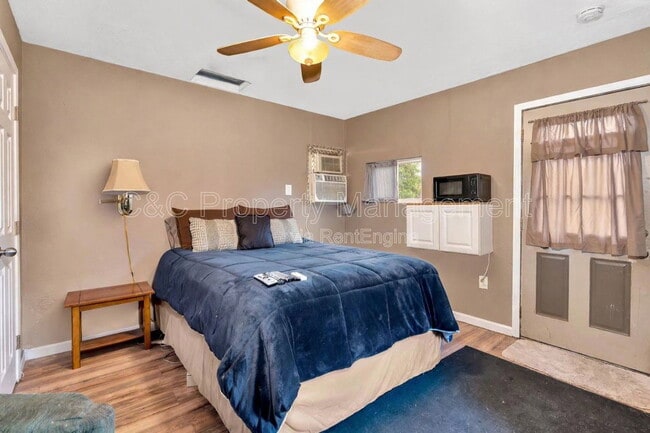 Building Photo - 2119 E Griffith Way