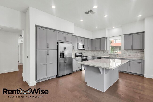 Building Photo - 390 Riesling Ave