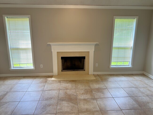 Building Photo - 9040 Pepper Hollow Ct