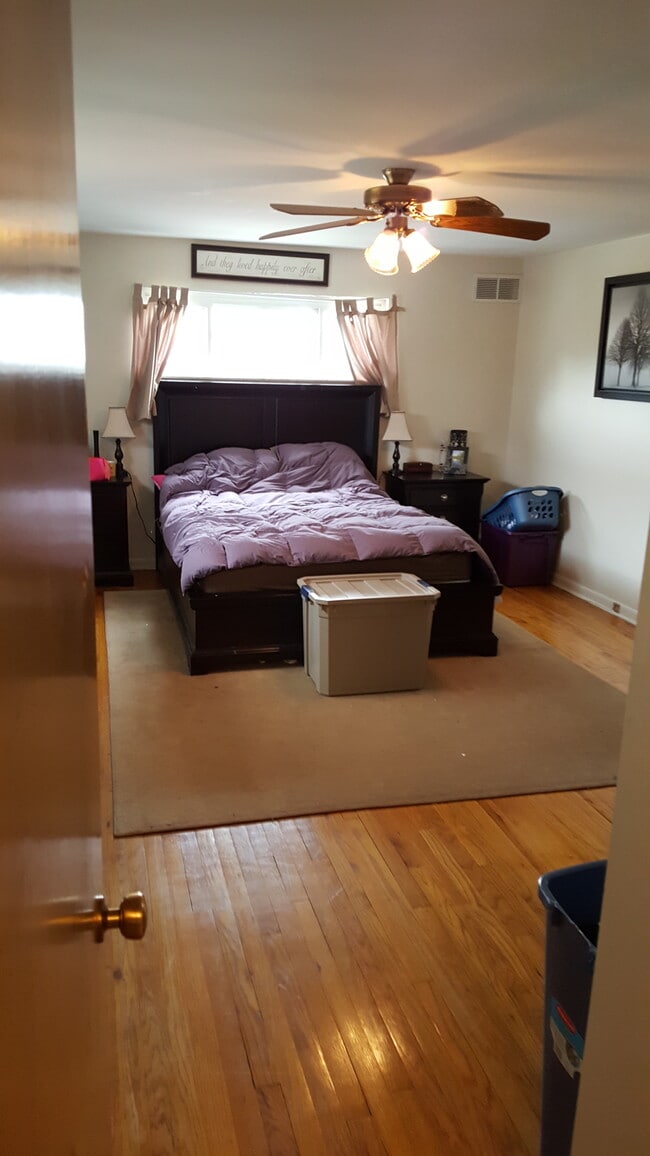 SPACIOUS MASTER BEDROOM - 224 Bower Hill Rd
