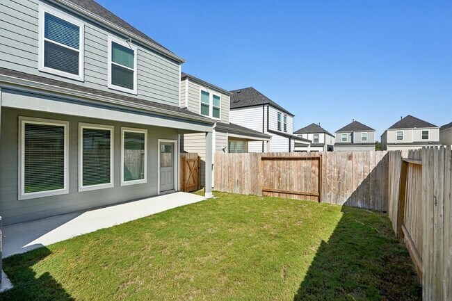 Building Photo - 3603 Beau Rivage Dr