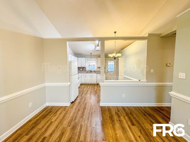 Building Photo - 1145 Nicklaus Dr