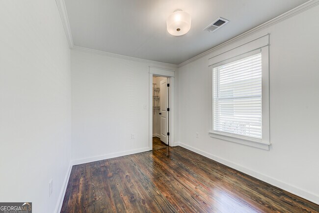 Building Photo - 456 Griffin St NW