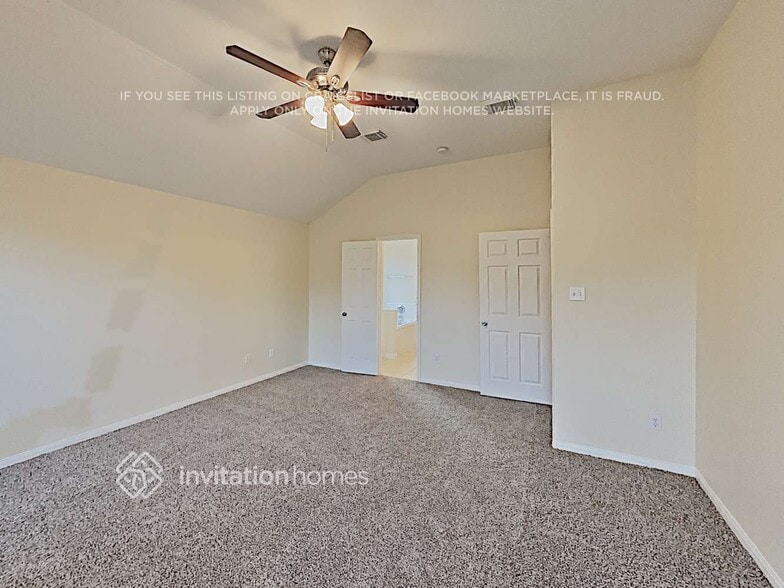 Building Photo - 15802 Parmley Creek Ct