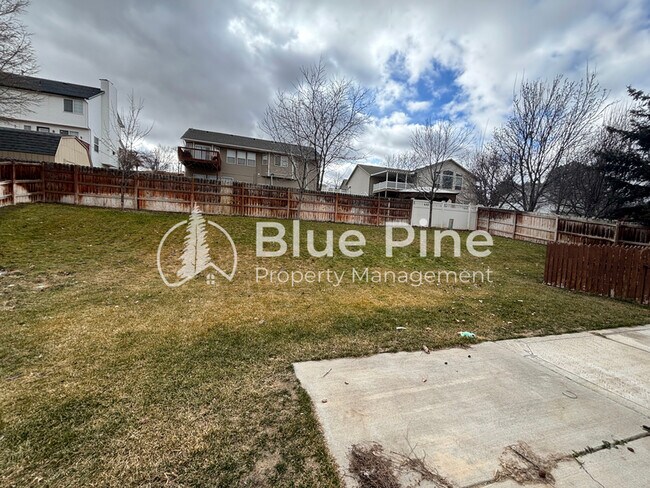 Building Photo - 2415 Northstar Dr