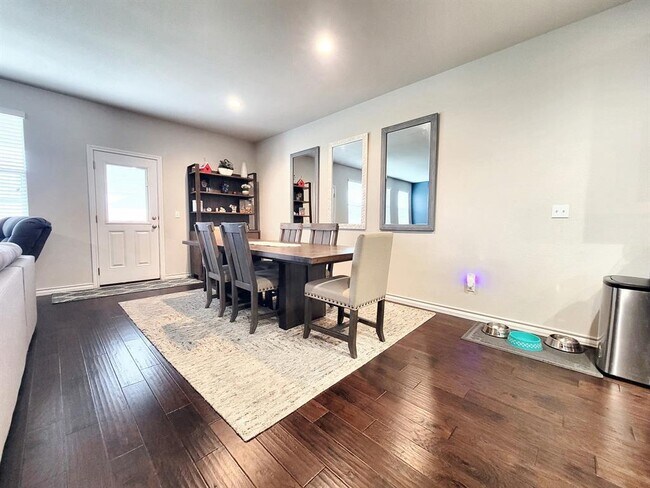 Building Photo - 3720 Soft Shore Ln