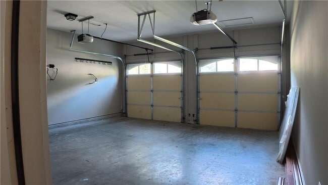 Building Photo - 3440 Kentwater Dr
