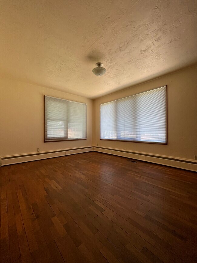 Building Photo - 4707 W 7th Ave