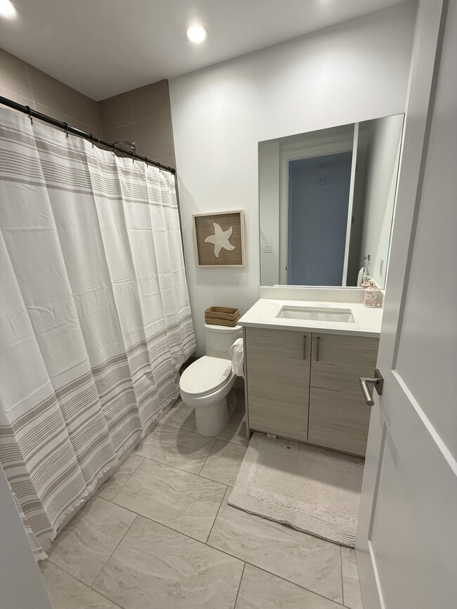 Building Photo - 1111 Central Ave