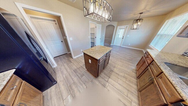 Building Photo - 307 Dober St