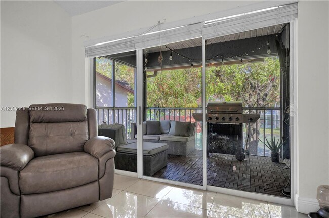 Building Photo - 9503 SW 140th Ct