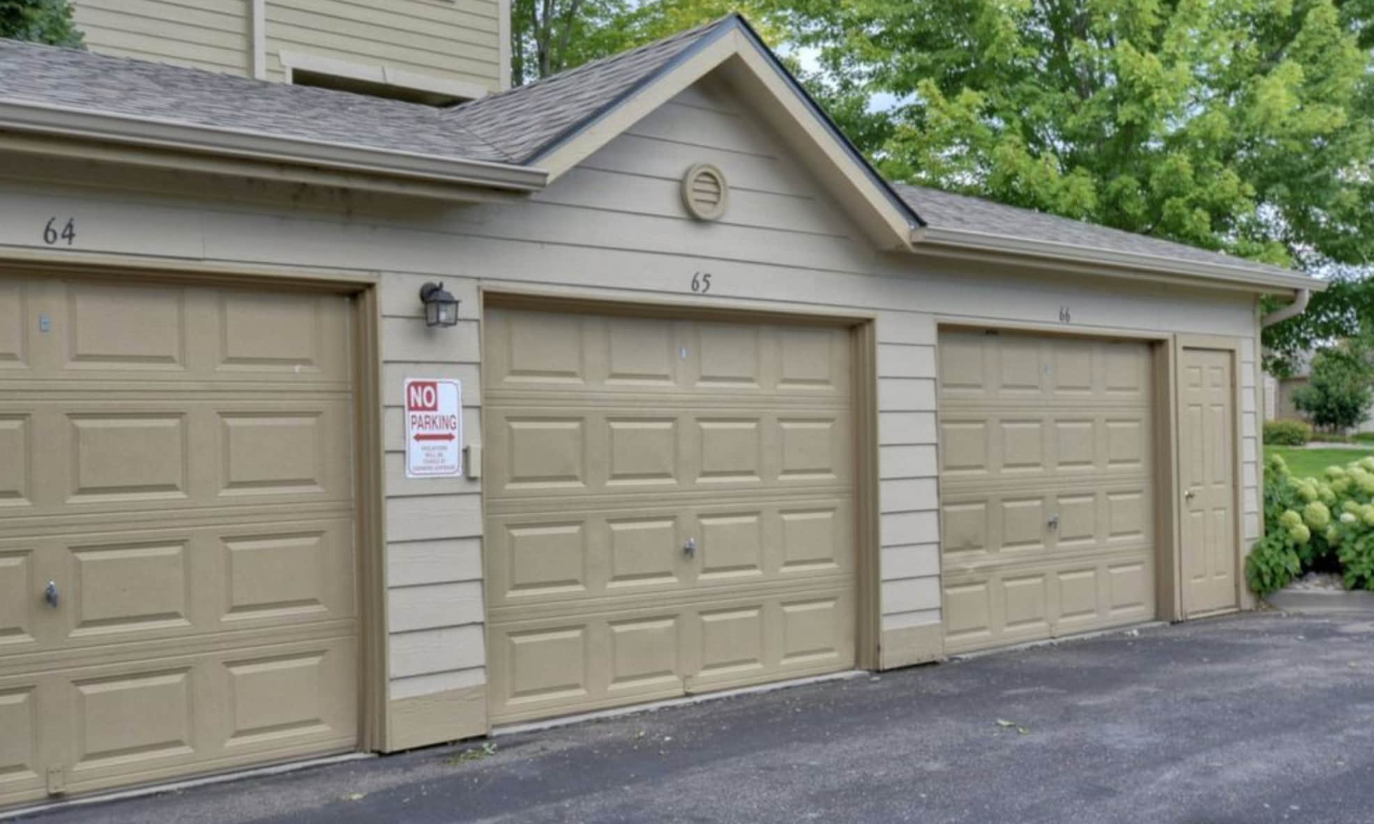 One car garage - 5620 Fossil Creek Pky