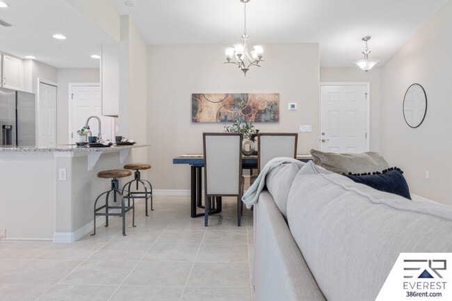 Building Photo - 10 Wildwood Pl