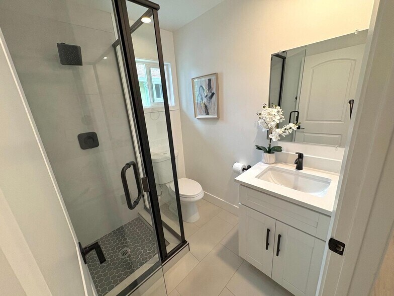 Bath Master - 214 S 22nd St