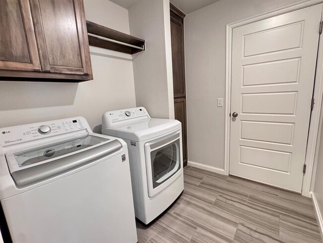 Building Photo - 4100 NW 152nd Terrace