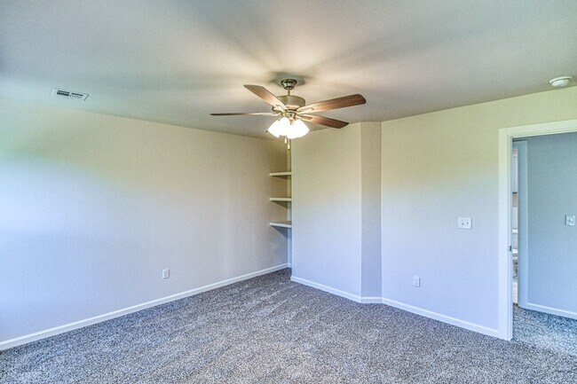 Building Photo - Brand New Construction! Lawn care included!