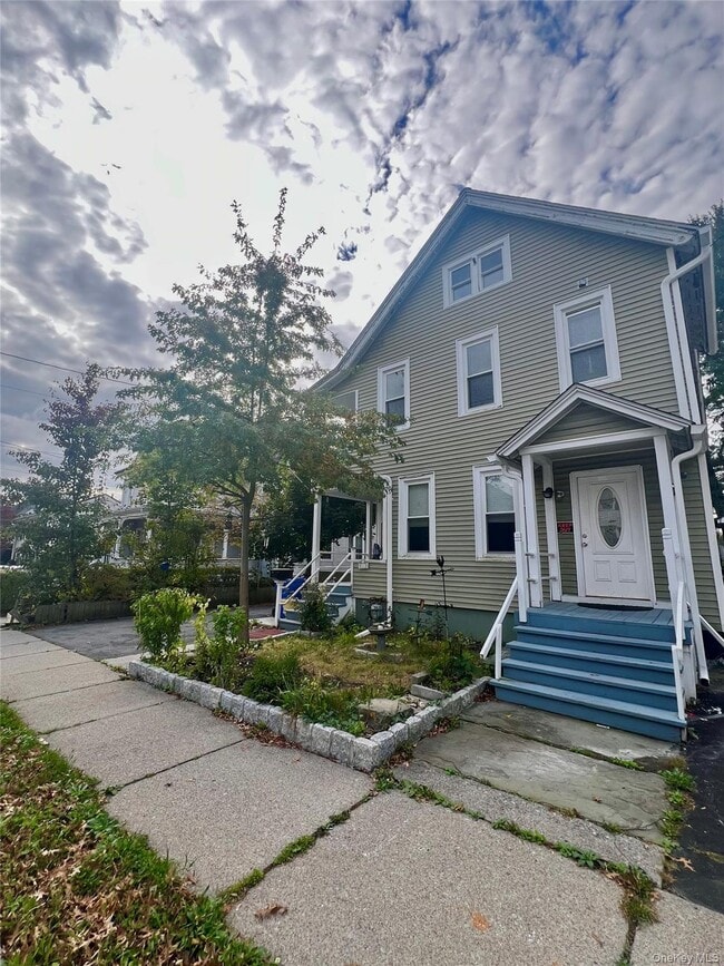 Building Photo - 11 Liberty St