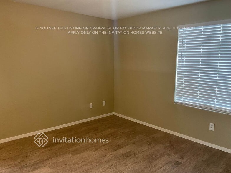 Building Photo - 8019 Torremolinos Ave