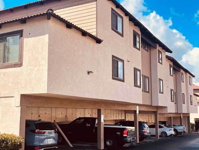 Building Photo - August Move in 8/10/25- Pre-lease Today! M...