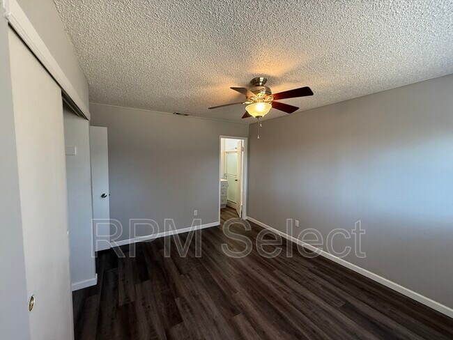 Building Photo - 8826 Grayling Way