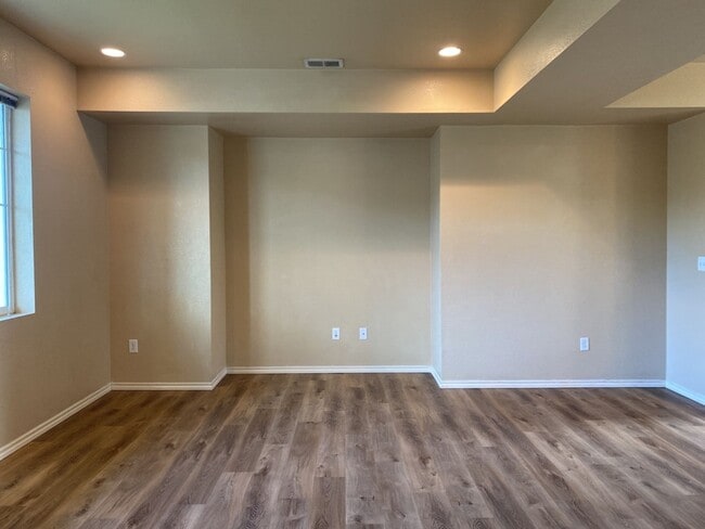 Building Photo - Lovely 3 Bed 2.5 Bath Home in Timbervine