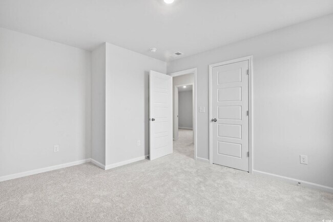 Building Photo - 714 Colt Ct