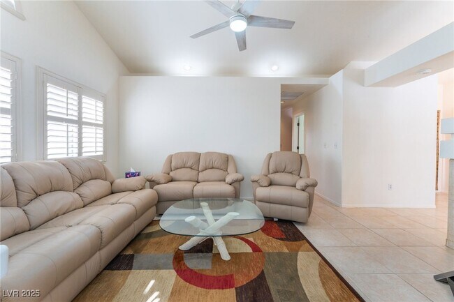 Building Photo - 5124 Appealing Ct
