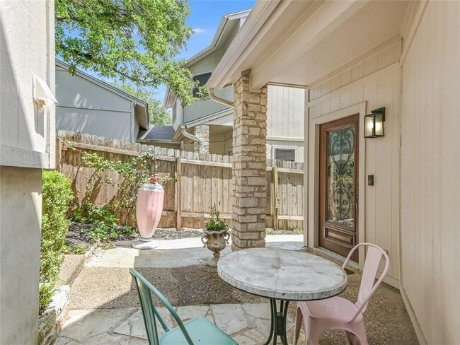 Building Photo - 4117 Bayberry Dr