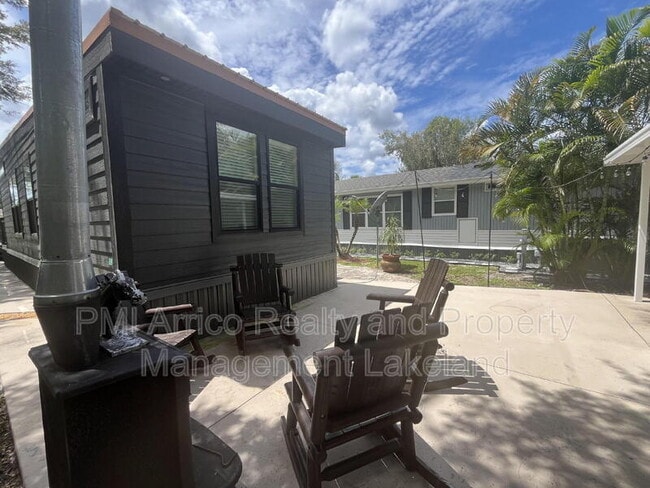 Building Photo - 112 E Appaloosa Trail