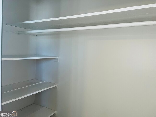 Building Photo - 17 Curran Ave